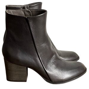 Coclico Ombo Brown Leather Ankle Boots, New in Box